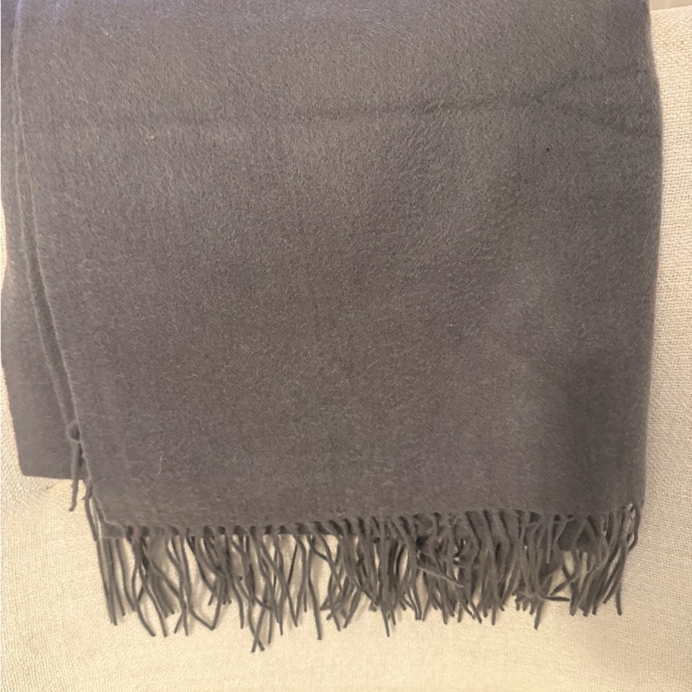 SFERRA Dorsey Throw Blanket